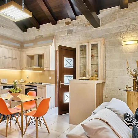 Aktis Luxury
