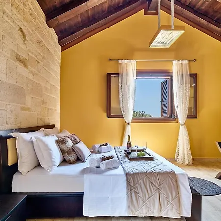 Aktis Luxury Villa *